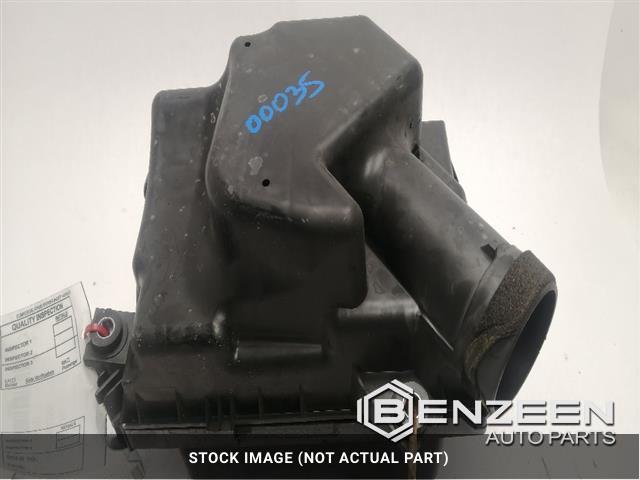 2012 Toyota Camry Hybrid Air Cleaner Box