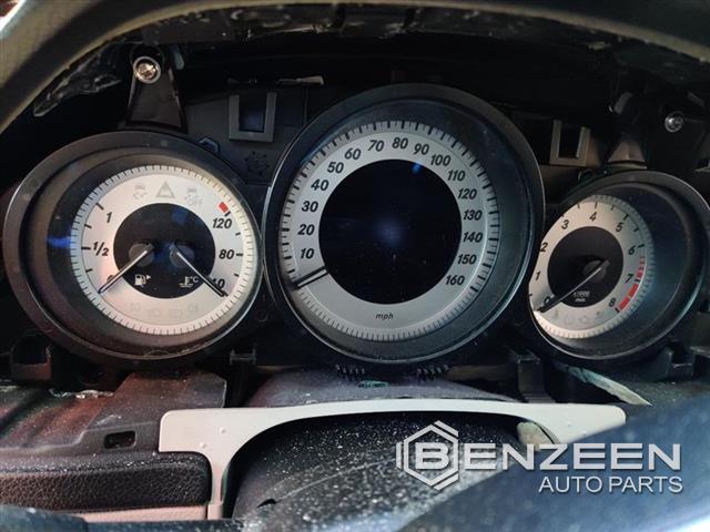 2012 Mercedes-Benz C250 Speedometer / Head Cluster