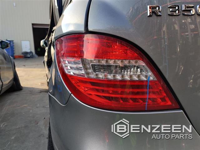 2011 Mercedes-Benz R350 Tail Lamp (Left)