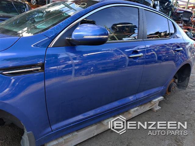 2011 Kia Optima Front Door (Left)