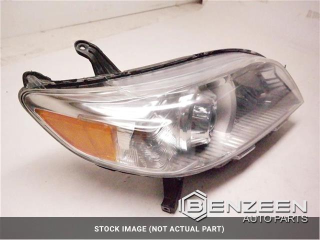 2016 Toyota Sienna Headlamp Assembly (Right)