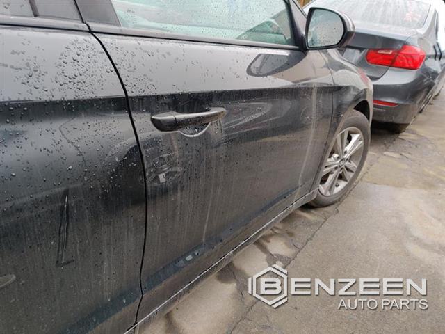 2017 Hyundai Elantra Front Door (Right)
