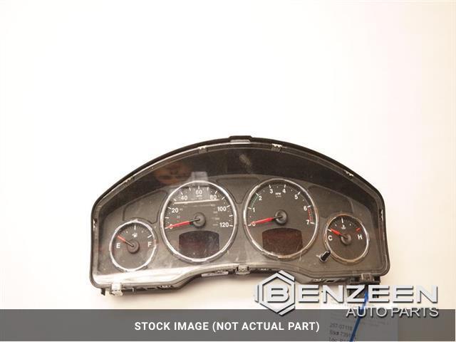2012 Jeep Liberty Speedometer / Head Cluster