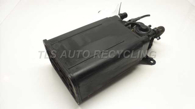 2003 Toyota Corolla Fuel Vapor Canister