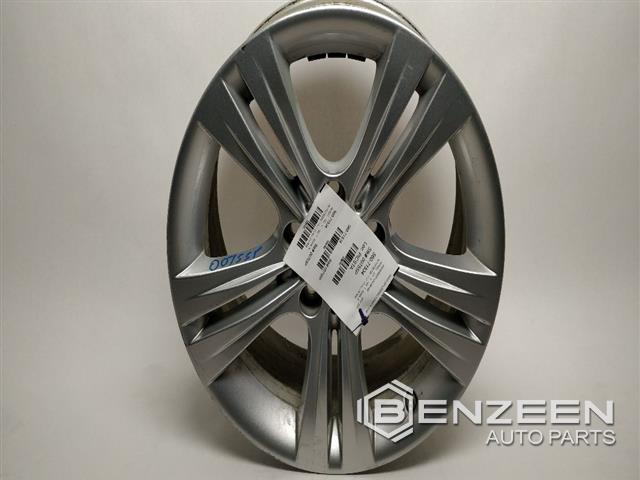 2018 BMW 330i Wheel / Rim (Left)