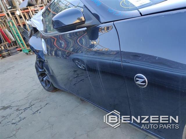 2010 Nissan 370Z Front Door (Right)