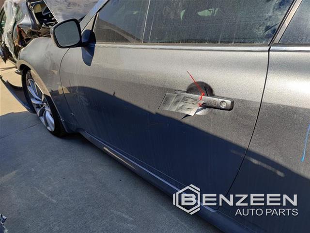2009 Infiniti G37 Front Door (Left)