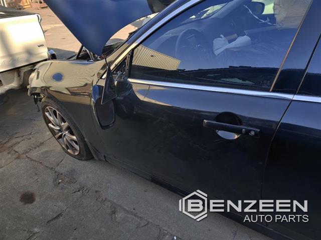 2009 Infiniti G37 Front Door (Left)