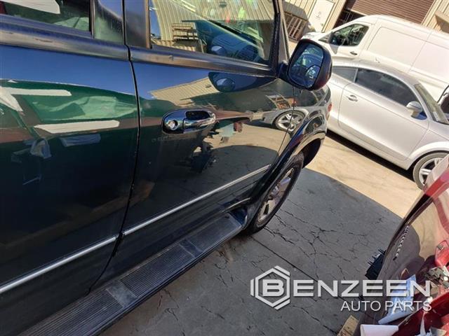 2001 Toyota Sequoia Front Door (Right)