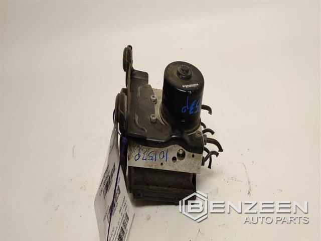 2002 Toyota Sequoia ABS Pump