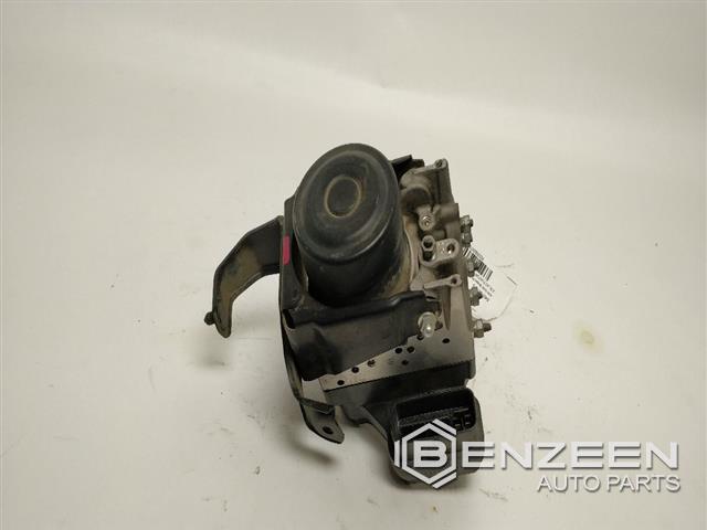 2006 Lexus IS 350 ABS Pump