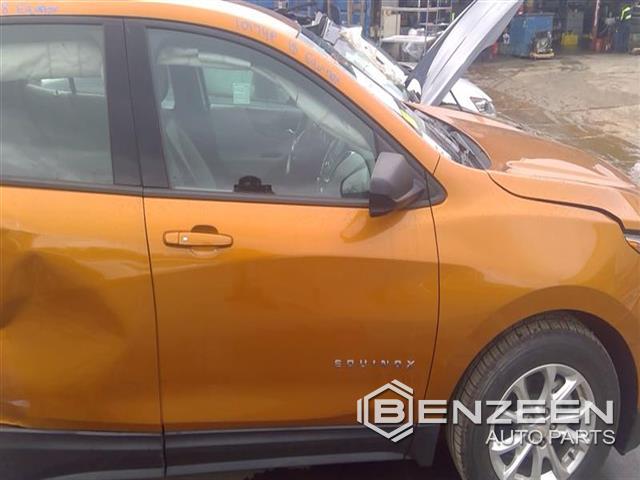 2018 CHEVROLET Equinox Front Door (Right)