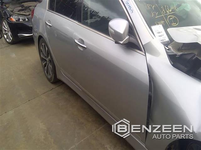 2009 Hyundai Genesis Front Door (Right)