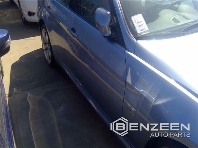 2007 BMW 335i Front Door (Right)