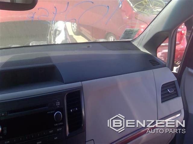 2014 Toyota Sienna Air Bag (Right)