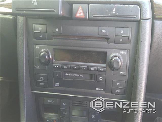 2005 Audi S4 Radio / Amplifier