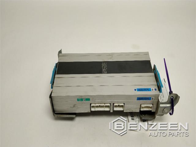 2004 Lexus LS 430 Radio / Amplifier
