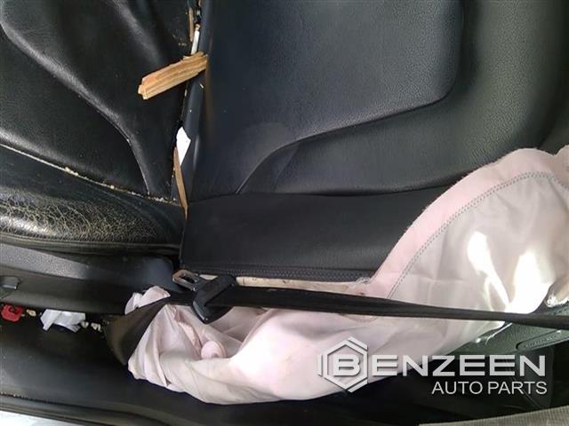2011 Audi A4 Front Seat Belt