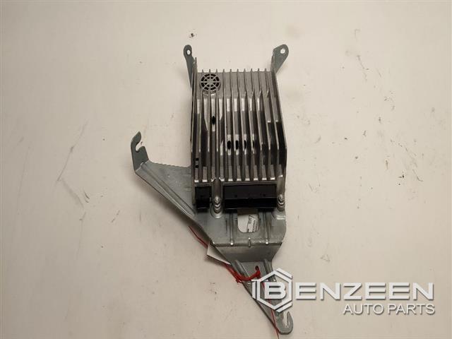 2014 Mercedes-Benz E63 Radio / Amplifier