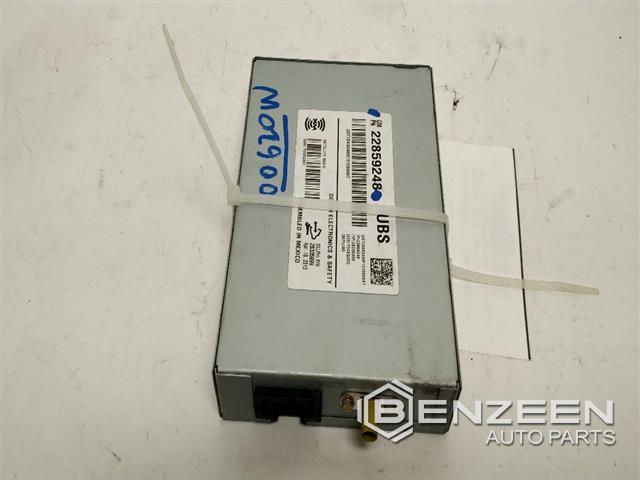 2013 GMC Acadia Radio / Amplifier