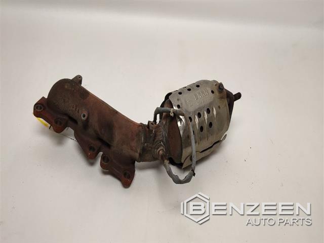 2011 Hyundai Genesis Exhaust Manifold (Right)