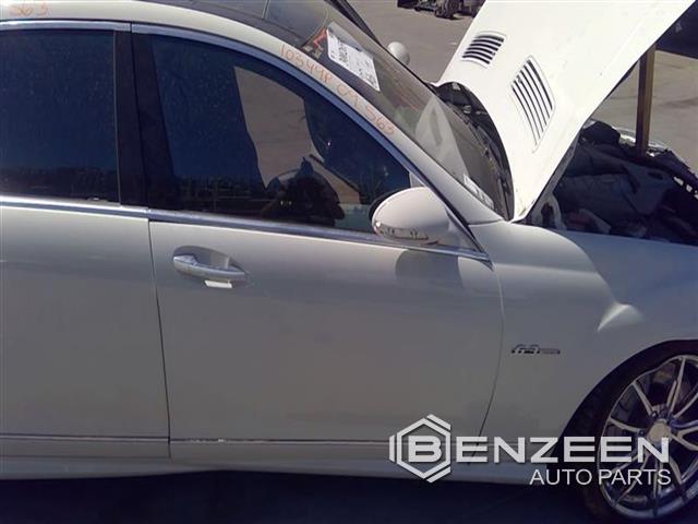 2007 MERCEDES-BENZ S63 Front Door (Right)