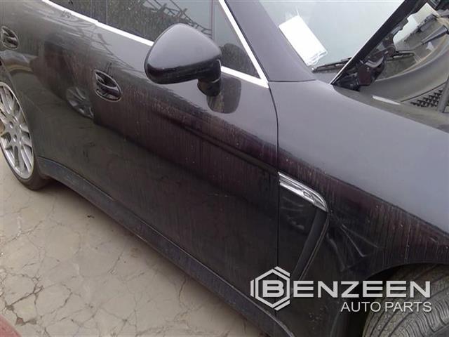 2010 Porsche Panamera Front Door (Right)