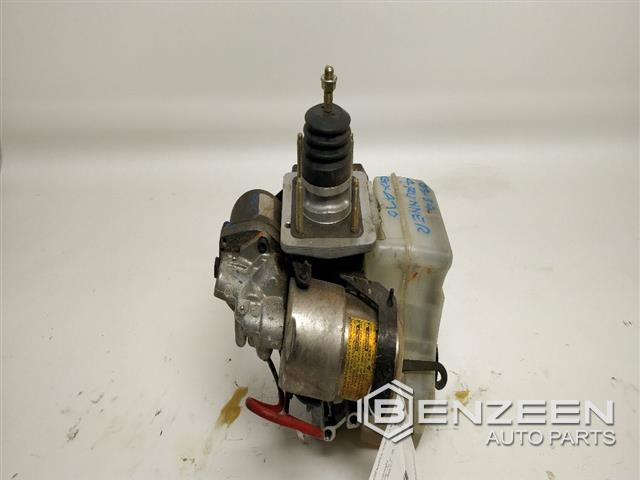 2003 Toyota 4 Runner ABS Pump