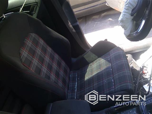 2017 Volkswagen Golf GTI Front Seat (Left)
