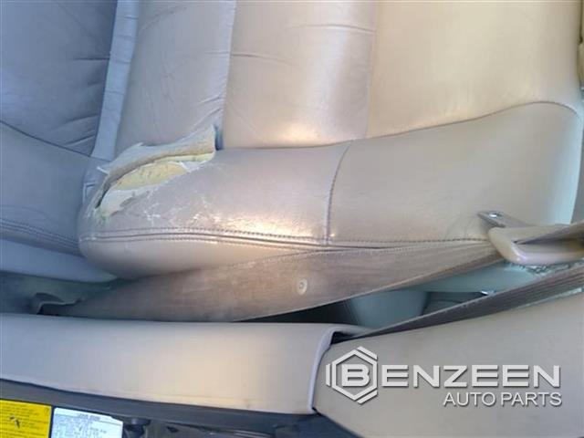 2000 Lexus ES 300 Front Seat Belt
