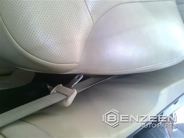 2006 Lexus IS 350 Front Seat Belt