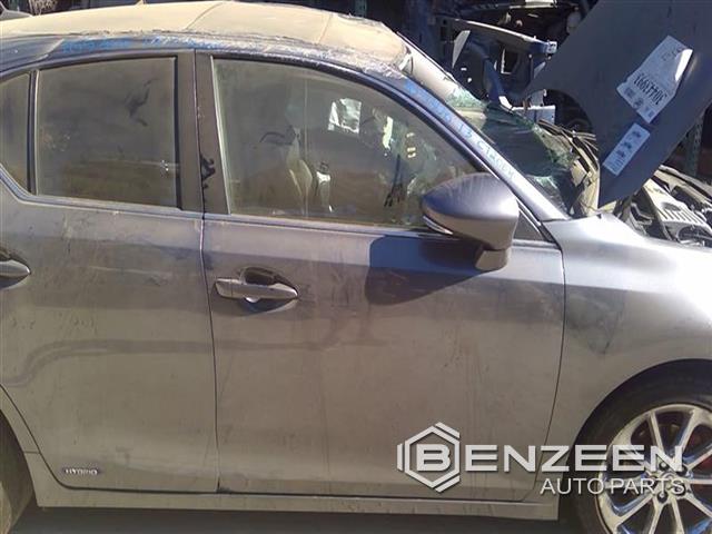 2011 Lexus CT 200H Front Door (Right)