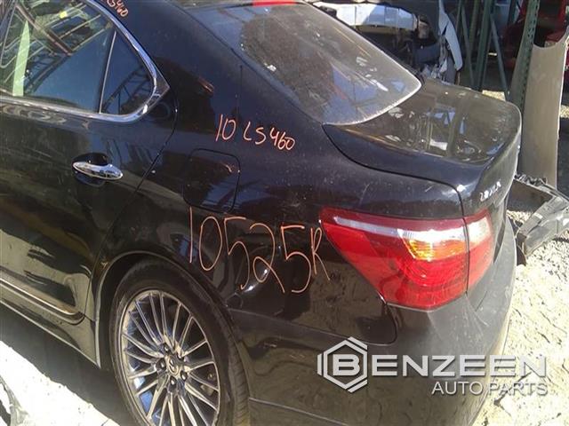 2010 Lexus LS 460 L Quarter Panel (Left)