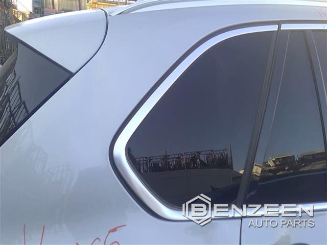 2016 BMW X5 Quarter Glass (Right)