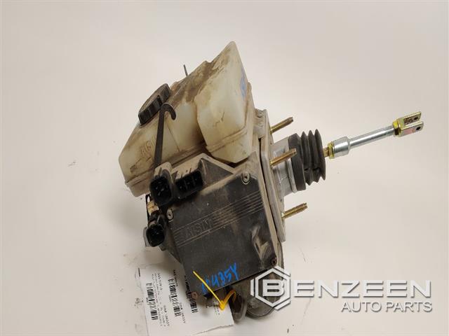 2003 Toyota 4 Runner ABS Pump