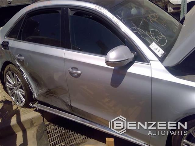 2013 Audi A8 Front Door (Right)