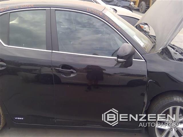 2011 Lexus CT 200H Front Door (Right)