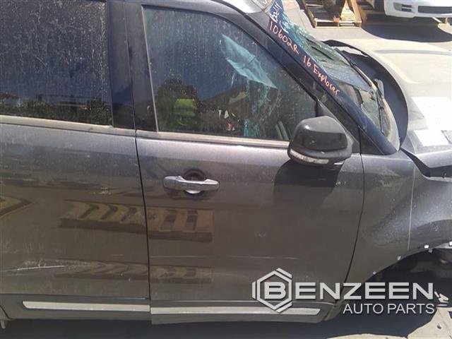 2011 Ford Explorer Front Door (Right)