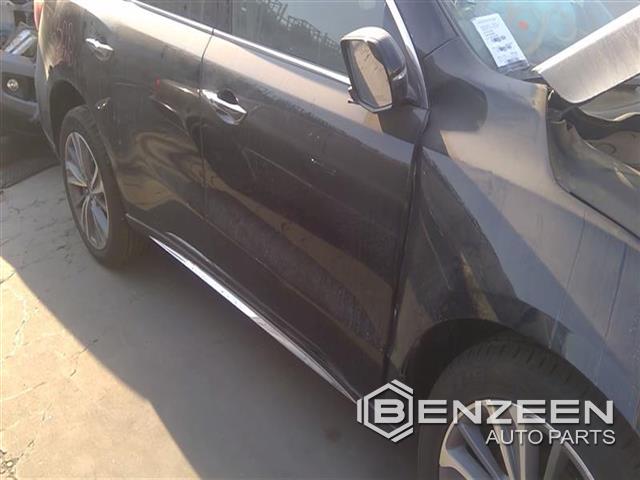 2017 ACURA MDX Front Door (Right)